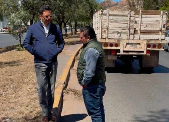 Brinda Gobierno de Zacatecas mantenimiento a camellones del bulevar metropolitano