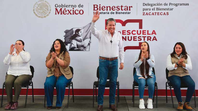 Encabeza Gobernador David Monreal entrega de tarjetas del programa La Escuela es Nuestra a planteles de Fresnillo