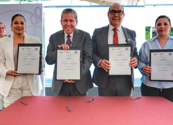 Firman Gobernador David Monreal Ávila y la UAZ convenio peso a peso para fortalecer infraestructura universitaria