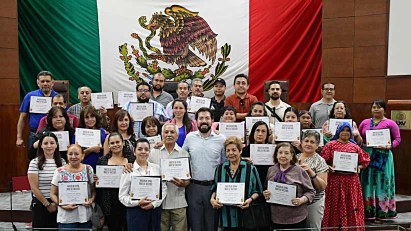 Reconoce Diputado Santos González a artesanas y artesanos en un encuentro que destaca su valor cultural y social