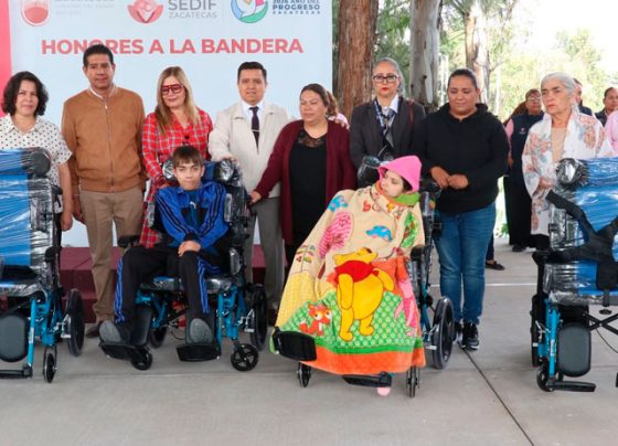 Entrega SEDIF sillas PCA y apoyos económicos para atender necesidades prioritarias de familias zacatecanas