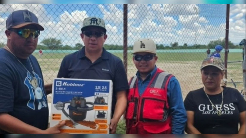 Festeja Mario Macías a los papás Mazapilenses