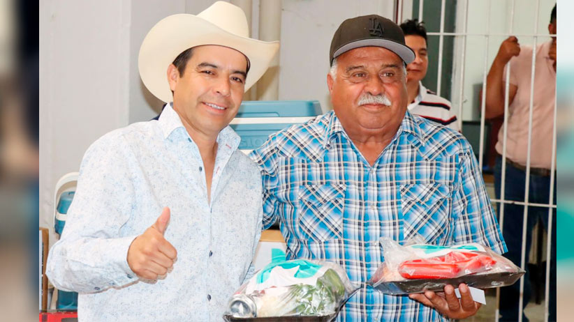 Rinden emotivo homenaje a los pilares del hogar en Mazapil: Mario Macías Zúñiga encabeza los festejos del Día del Padre