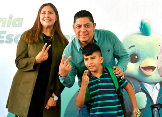 Ricardo Gallardo Cardona enchula Las Julias con mejores calles, servicios y apoyos escolares