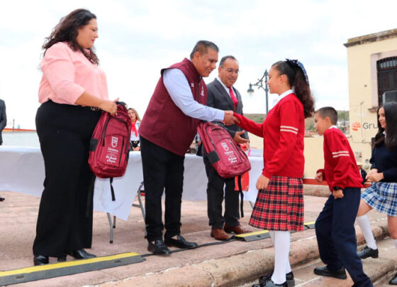 La educación es la mejor inversión para el futuro de Sombrerete: Ramiro Hinojoza
