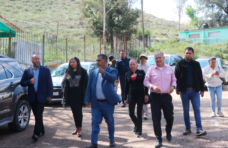 Ramiro Hinojoza fortalece coordinación con COBAEZ Sombrerete para mejorar espacios educativos
