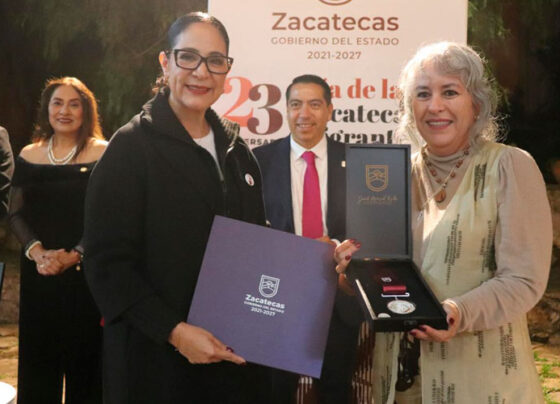 Entrega Gobierno de Zacatecas reconocimiento “Adalid Cantera y Plata 2026” a dos zacatecanas migrantes