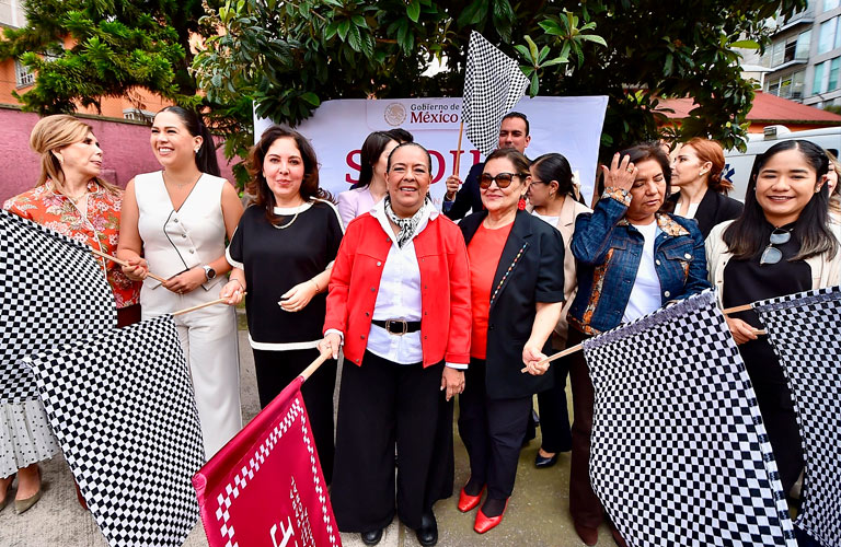 Recibe Gobierno de Zacatecas dos unidades para traslado de personas con discapacidad