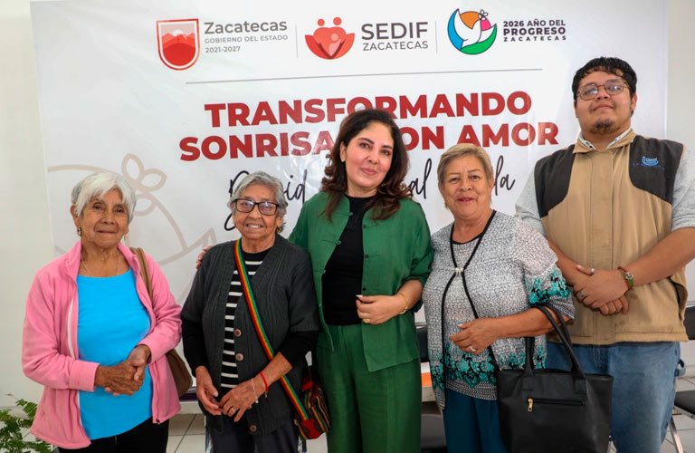 Entrega Gobierno de Zacatecas 50 prótesis dentales a adultos mayores, del Programa Transformando Sonrisas con Amor