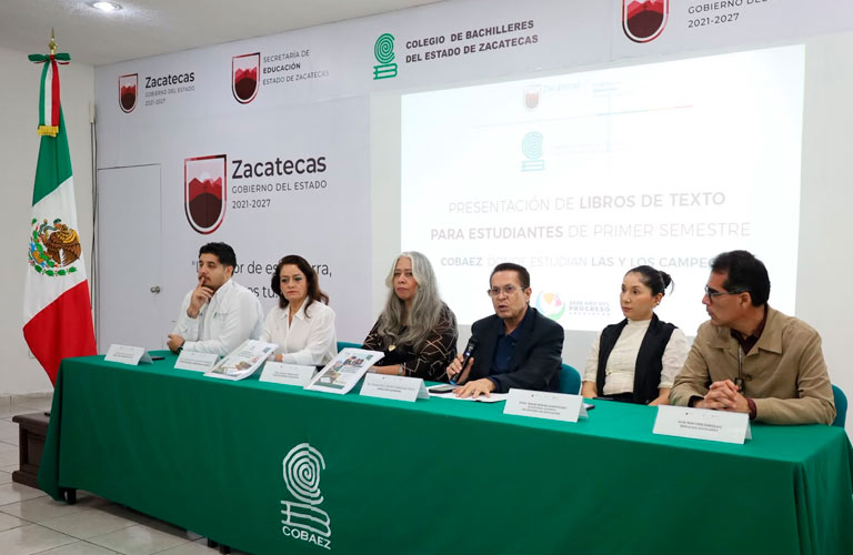 Tendrá Cobaez sus propios libros de texto
