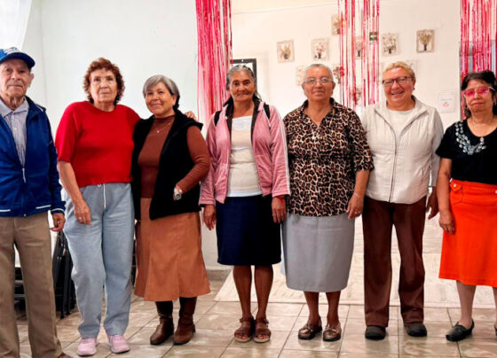 Gobierno del Prof. José Luis Martínez López lidera acciones de salud y bienestar integral para adultos mayores en el mes rosa