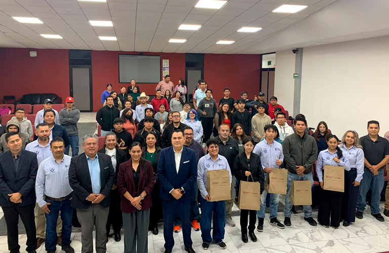 Inicia Gobierno de Zacatecas entrega de vehículos autónomos a institutos tecnológicos