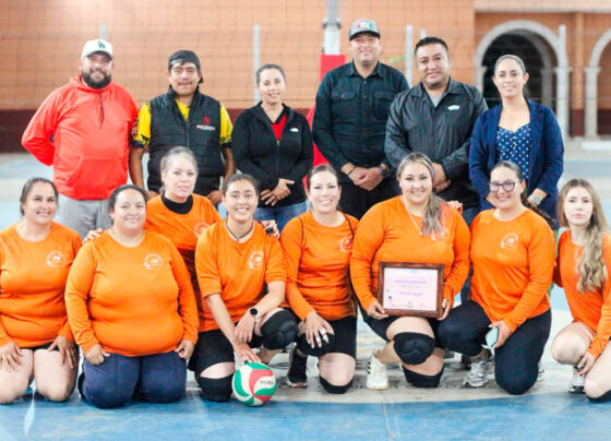 Manuel Acosta encabeza premiación del Torneo Municipal de Voleibol Femenil