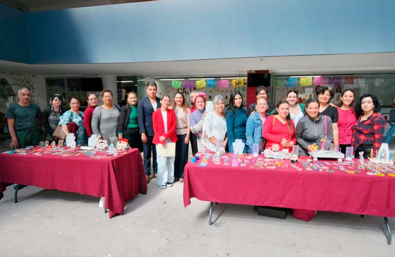 Reconoce Gobierno de Pepe Saldívar talento y preparación de participantes en cursos de autoempleo del ICATEZ