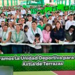 El Gobernador Ricardo Gallardo entrega moderna unidad deportiva a familias en Axtla de Terrazas
