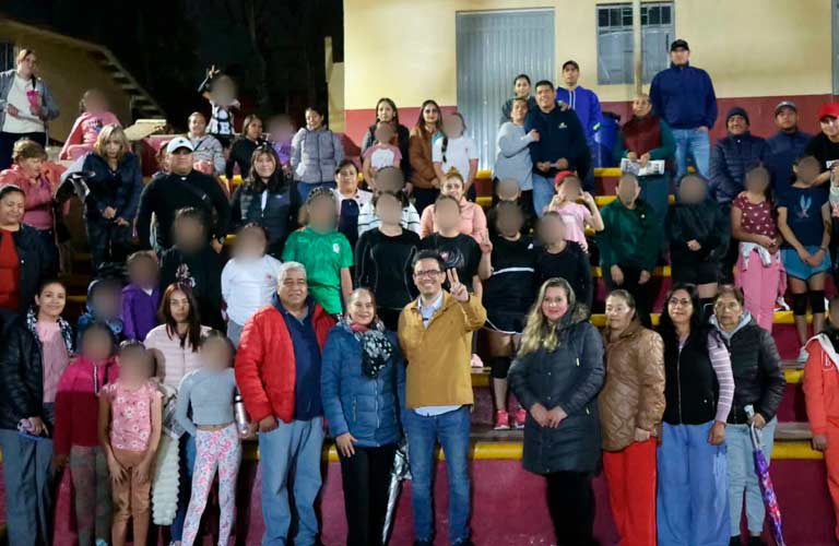 Realiza Rodrigo Reyes asamblea informativa en colonia Cinco Señores; dialoga en torno a la educación y los espacios comunitarios