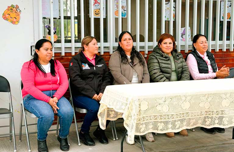 Mariana Lizeth Baltierra Pérez entrega de equipamiento alimentario en beneficio de la niñez de El Salado
