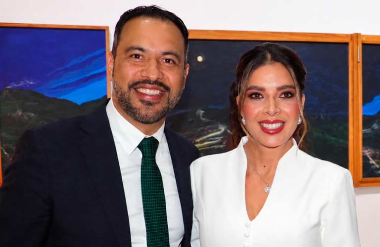 Ignacio Segura reconoce el liderazgo, la trayectoria y el compromiso social de Ruth González