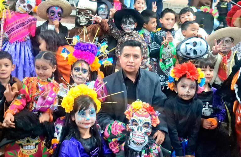 Celebran con éxito Festival del Día de Muertos “Xantolo” en la Escuela Emiliano Zapata de Pozo de Gamboa